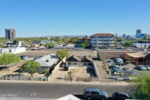 713 E Amelia Ave, Phoenix, AZ 85014 photo 8