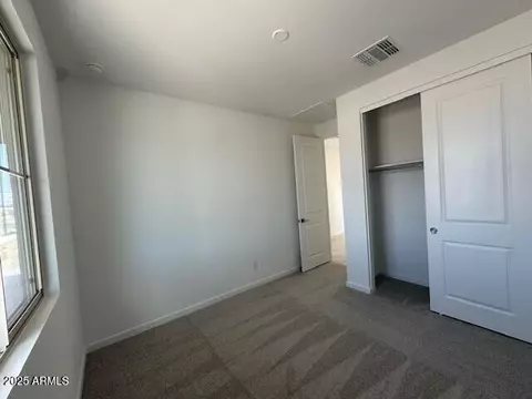 15773 W Hackamore Dr, Surprise, AZ 85387 photo 5
