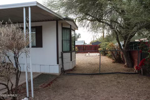 544 S Delaware Dr, Apache Junction, AZ 85120 photo 3