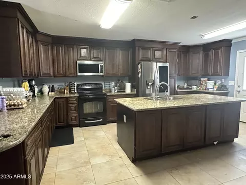 216 N 88th St, Mesa, AZ 85207