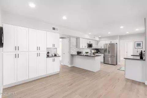 2024 E Gemini Dr, Tempe, AZ 85283 photo 6