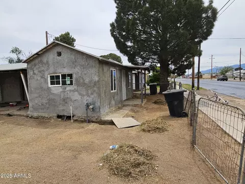 311 S 6th Ave, Safford, AZ 85546
