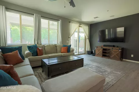 Living - 3841 E Oxford Ln, Gilbert, AZ 85295 photo 2 of 2