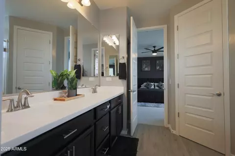 Entry Way - 3841 E Oxford Ln, Gilbert, AZ 85295 photo 7 of 9