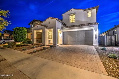Exterior - 3841 E Oxford Ln, Gilbert, AZ 85295 photo 2 of 7