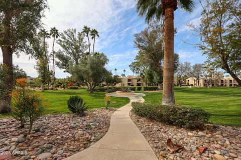 9450 N 94th Pl #215, Scottsdale, AZ 85258