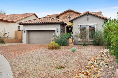 6959 E Red Hawk Cir, Mesa, AZ 85207