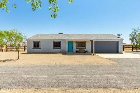 28213 N Holly Rd, San Tan Valley, AZ 85143