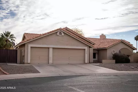 1119 S Presidio Dr, Gilbert, AZ 85233