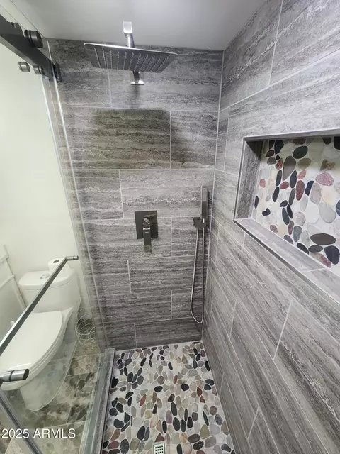 Bath - 5228 N 15th Dr, Phoenix, AZ 85015 photo 9 of 13