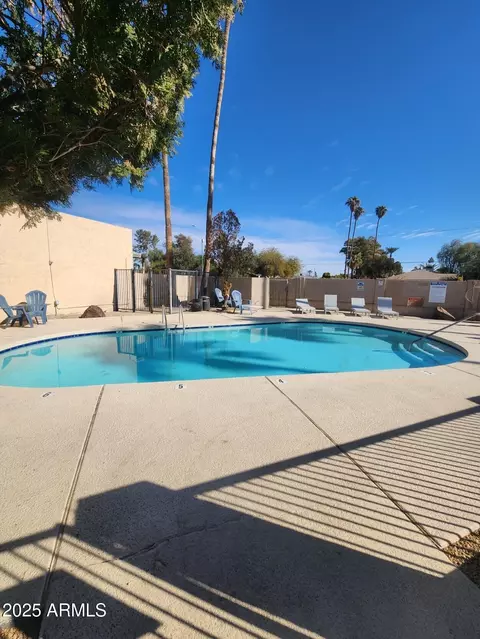 Exterior - 5228 N 15th Dr, Phoenix, AZ 85015 photo 4 of 4