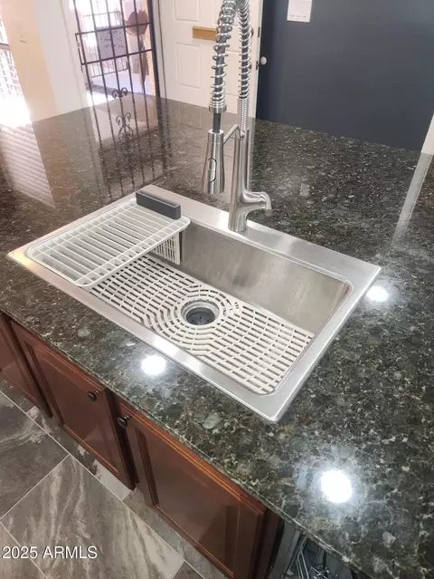 Kitchen - 5228 N 15th Dr, Phoenix, AZ 85015 photo 9 of 9