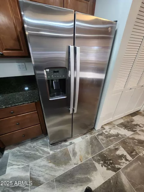 Kitchen - 5228 N 15th Dr, Phoenix, AZ 85015 photo 1 of 9