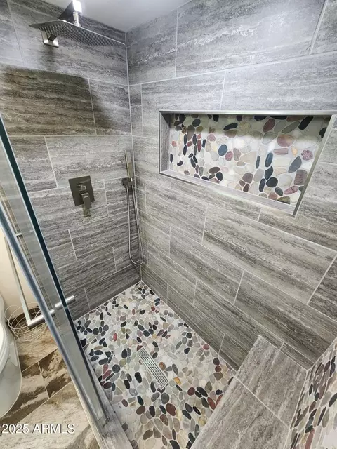 Bath - 5228 N 15th Dr, Phoenix, AZ 85015 photo 11 of 13