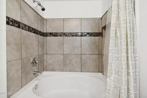 Bath - 1920 E Bell Rd #1153, Phoenix, AZ 85022 photo 3 of 5