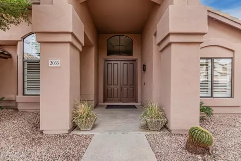 Exterior - 2033 E Tecoma Rd, Phoenix, AZ 85048 photo 3 of 10