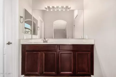 Bath - 2402 E 5th St #1403, Tempe, AZ 85281 photo 2 of 6