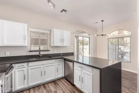 2402 E 5th St #1403, Tempe, AZ 85281