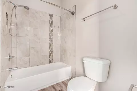 Bath - 2402 E 5th St #1403, Tempe, AZ 85281 photo 4 of 6