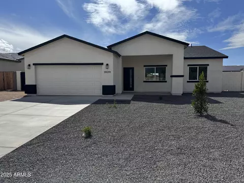 10281 W Concordia Dr, Arizona City, AZ 85123