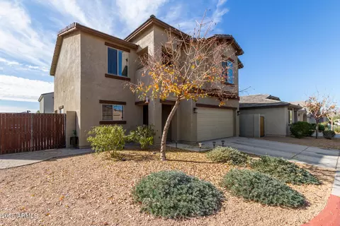 Exterior - 1919 W Stage Driver St, Apache Junction, AZ 85120 photo 3 of 6