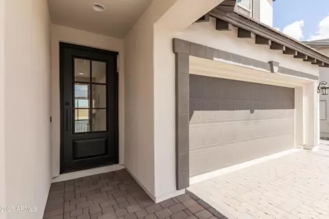 Entry Way - 3646 E Roland St, Mesa, AZ 85215 photo 1 of 8