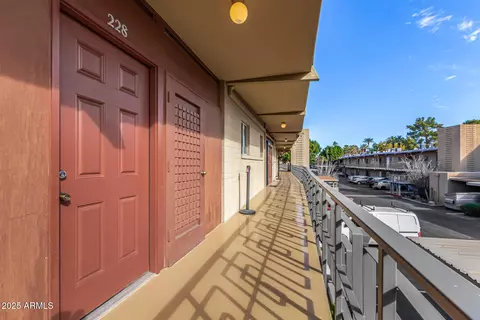 6125 E Indian School Rd #228, Scottsdale, AZ 85251