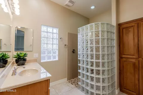 Bath - 11258 E Ocaso Ave, Mesa, AZ 85212 photo 3 of 5
