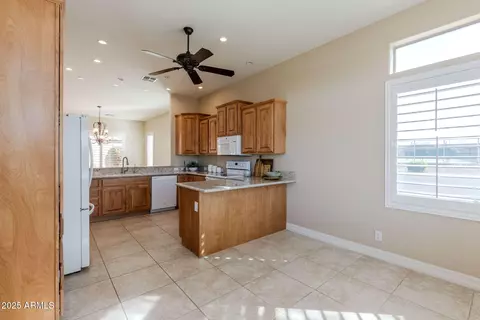 Kitchen - 11258 E Ocaso Ave, Mesa, AZ 85212 photo 6 of 6
