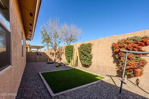 Exterior - 11258 E Ocaso Ave, Mesa, AZ 85212 photo 4 of 8