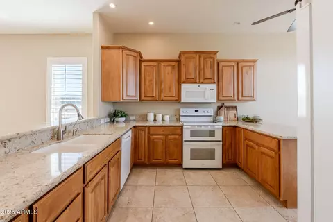 Kitchen - 11258 E Ocaso Ave, Mesa, AZ 85212 photo 1 of 6