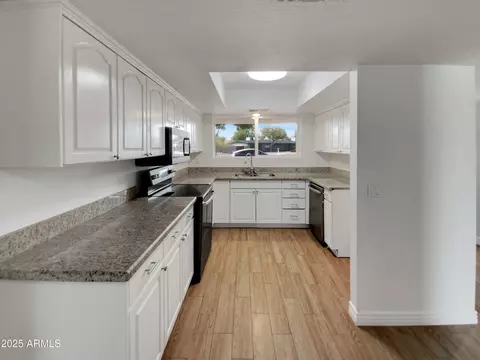 1329 N 25th St, Mesa, AZ 85213 photo 6