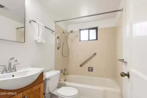 Bath - 4 Gardner St, Bisbee, AZ 85603 photo 1 of 1