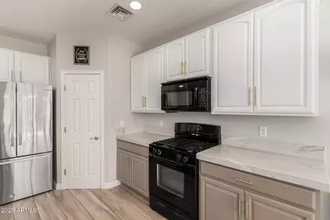 3765 E Del Rio St, Gilbert, AZ 85295 photo 9
