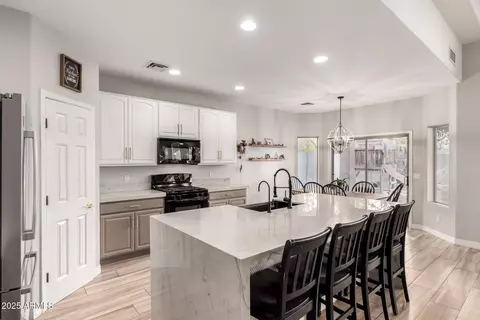 3765 E Del Rio St, Gilbert, AZ 85295 photo 5