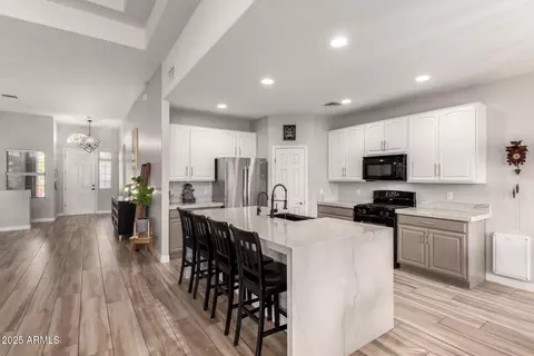3765 E Del Rio St, Gilbert, AZ 85295