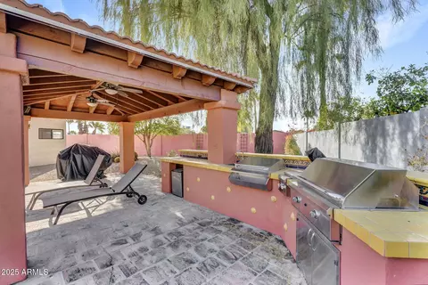 4402 E Betty Elyse Ln, Phoenix, AZ 85032 photo 12