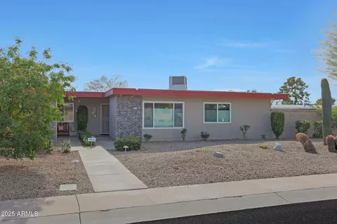 10133 W Loma Blanca Dr, Sun City, AZ 85351