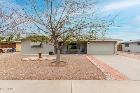 6067 Evergreen St, Mesa, AZ 85205