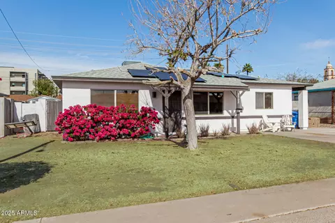 2302 E Sells Dr, Phoenix, AZ 85016