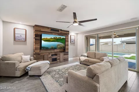 Living - 10702 E Sheffield Dr, Mesa, AZ 85212 photo 1 of 2