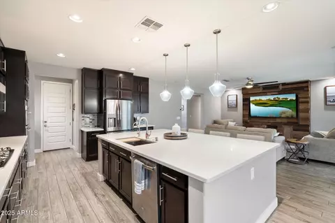 Kitchen - 10702 E Sheffield Dr, Mesa, AZ 85212 photo 4 of 4