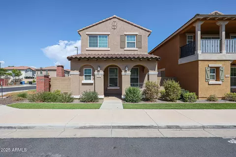 2260 S Deerfield Ln, Gilbert, AZ 85295