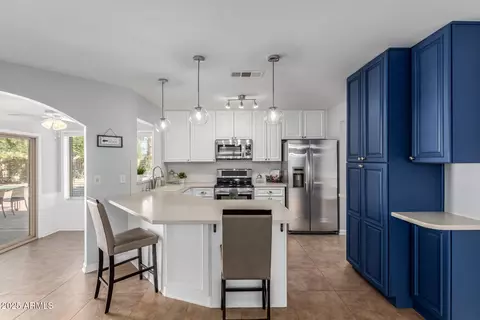 12601 S Tonto Ct, Phoenix, AZ 85044