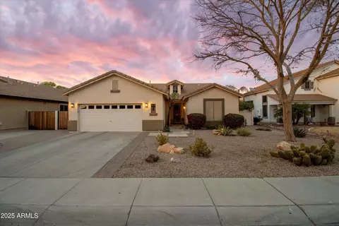 Exterior - 4272 E Ivanhoe St, Gilbert, AZ 85295 photo 9 of 14