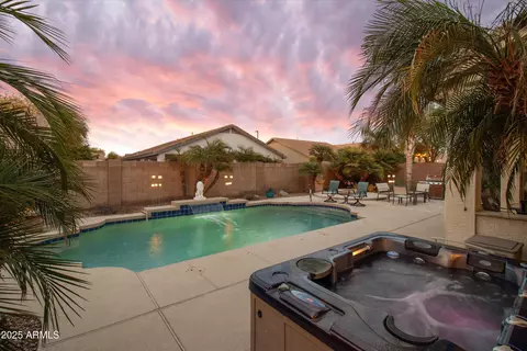 Exterior - 4272 E Ivanhoe St, Gilbert, AZ 85295 photo 11 of 14