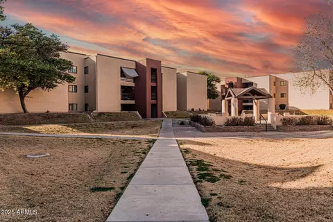 1340 N Recker Rd #312, Mesa, AZ 85205