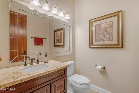 Bath - 2998 E Waterman Way, Gilbert, AZ 85297 photo 11 of 15