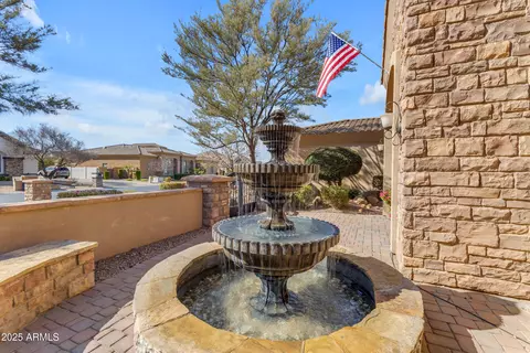 Exterior - 2998 E Waterman Way, Gilbert, AZ 85297 photo 5 of 19
