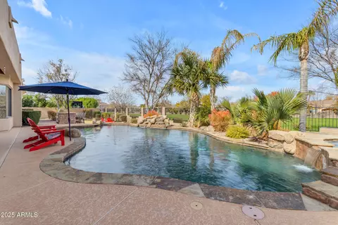Exterior - 2998 E Waterman Way, Gilbert, AZ 85297 photo 13 of 19